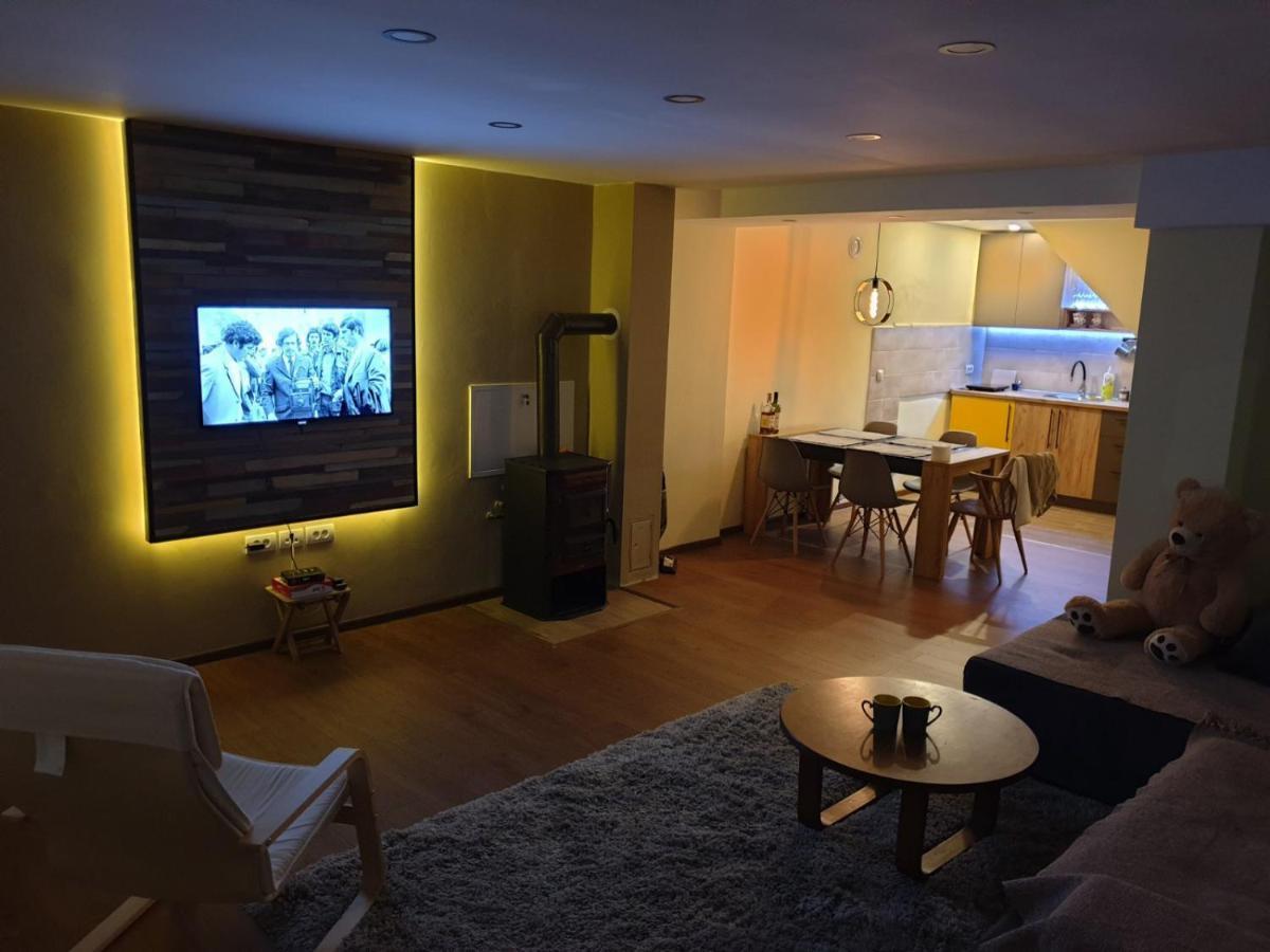 Nikas Apartman Donji Milanovac Dış mekan fotoğraf